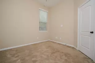 22 Cheswood Manor, The Woodlands, TX 77382 - Photo 15