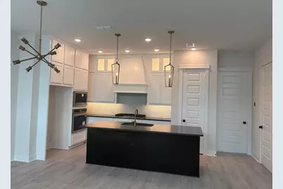 16046 Mason Run Drive, Houston, TX 77079 - Photo 9