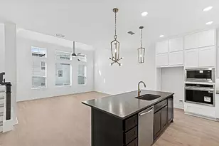 16046 Mason Run Dr, Houston, TX 77079 - Photo 11