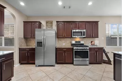 2875 Torano Circle, League City, TX 77573 - Photo 11