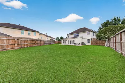 9526 Heflin Colony Drive, Sugar Land, TX 77498 - Photo 45