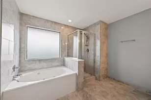 9526 Heflin Colony Dr, Sugar Land, TX 77498 - Photo 35