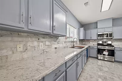 9526 Heflin Colony Drive, Sugar Land, TX 77498 - Photo 15