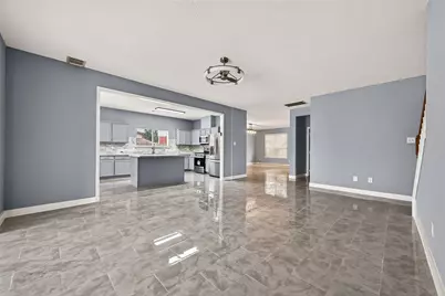 9526 Heflin Colony Drive, Sugar Land, TX 77498 - Photo 7