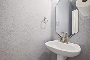 9526 Heflin Colony Dr, Sugar Land, TX 77498 - Photo 25