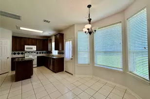 7426 Maple Run Dr, Sugar Land, TX 77479 - Photo 9