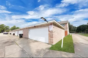 10813 Norchester Village Dr, Houston, TX 77070 - Photo 19