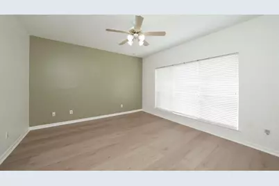 10813 Norchester Village Drive, Houston, TX 77070 - Photo 9