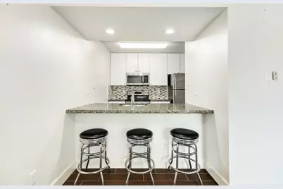 7098 N Holiday Drive, Galveston, TX 77550 - Photo 11