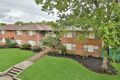 8807 Timberside Drive #7, Houston, TX 77025 - Photo 13