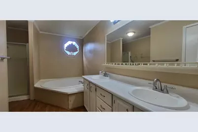 16711 Lake Circle, Conroe, TX 77302 - Photo 13