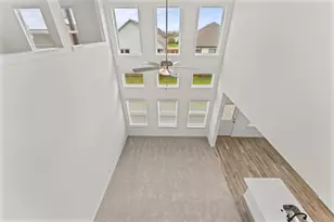 8322 Amethyst Valley Ln, Angleton, TX 77516 - Photo 9