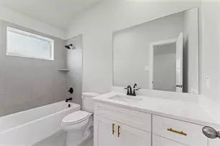8322 Amethyst Valley Ln, Angleton, TX 77516 - Photo 17