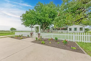 7800 Co Rd 210, Bertram, TX 78605 - Photo 7