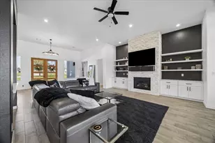 11693 Grand View Dr, Montgomery, TX 77356 - Photo 7