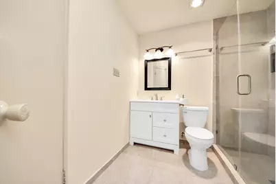 9433 Pagewood Ln, Houston, TX 77063 - Photo 19
