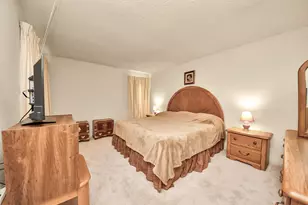 9433 Pagewood Ln, Houston, TX 77063 - Photo 23