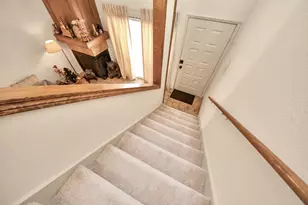 9433 Pagewood Ln, Houston, TX 77063 - Photo 27