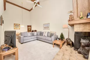 9433 Pagewood Ln, Houston, TX 77063 - Photo 7