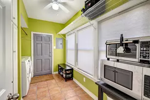 1947 Portsmouth St, Houston, TX 77098 - Photo 11