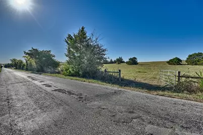 2220 Boehnemann Road, Burton, TX 77835 - Photo 19