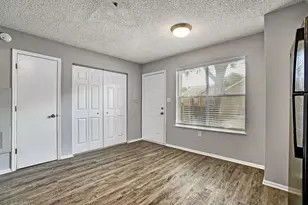 3001 Fountainhead Cir, Melbourne, FL 32934 - Photo 9