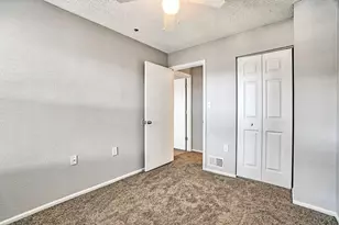 3001 Fountainhead Cir, Melbourne, FL 32934 - Photo 15