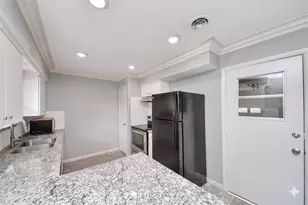 5815 Effingham Dr, Houston, TX 77035 - Photo 13