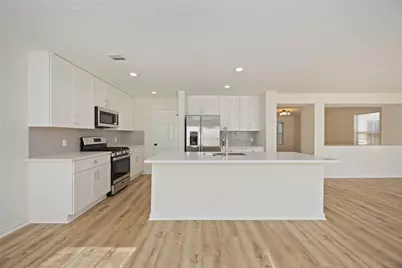 2722 Skyview Downs Drive, Houston, TX 77047 - Photo 9
