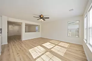 2722 Skyview Downs Dr, Houston, TX 77047 - Photo 13