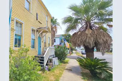 1426 17th Street, Galveston, TX 77550 - Photo 11