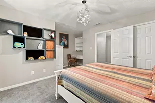 602 Renaldo St, Dickinson, TX 77539 - Photo 37