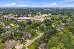 602 Renaldo St, Dickinson, TX 77539 - Photo 43