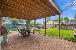 602 Renaldo St, Dickinson, TX 77539 - Photo 39