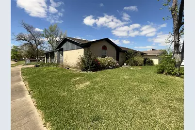 8103 Royalwood Drive, Houston, TX 77049 - Photo 3