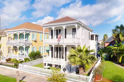 1610 Postoffice Street, Galveston, TX 77550 - Photo 31