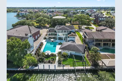 2011 Sea Cove Court, Nassau Bay, TX 77058 - Photo 3