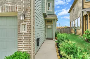 207 Biltmore Loop, Montgomery, TX 77316 - Photo 3