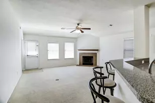 135 Rustic Colony Ln, Dickinson, TX 77539 - Photo 5