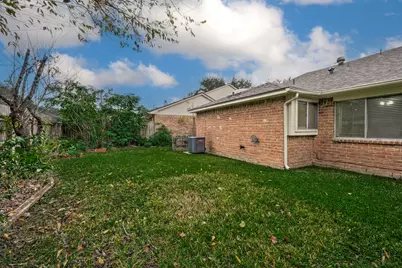2011 Creek Valley Lane, Sugar Land, TX 77478 - Photo 21
