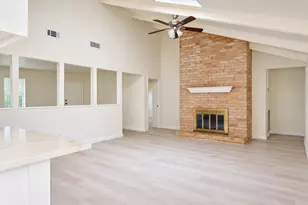 3030 S Blue Meadow Cir, Sugar Land, TX 77479 - Photo 5