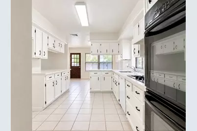 3030 S Blue Meadow Circle, Sugar Land, TX 77479 - Photo 13
