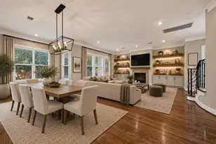 2816 McCulloch Cir, Houston, TX 77056 - Photo 11