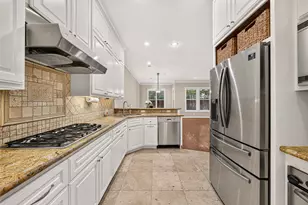 2816 McCulloch Cir, Houston, TX 77056 - Photo 15