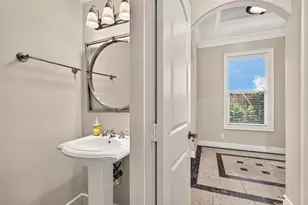 2816 McCulloch Cir, Houston, TX 77056 - Photo 17