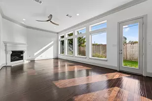 10514 Hess Ln, Houston, TX 77096 - Photo 3