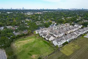 10514 Hess Ln, Houston, TX 77096 - Photo 49