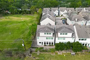 10514 Hess Ln, Houston, TX 77096 - Photo 47