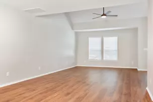 1401 Paige St, Houston, TX 77003 - Photo 9