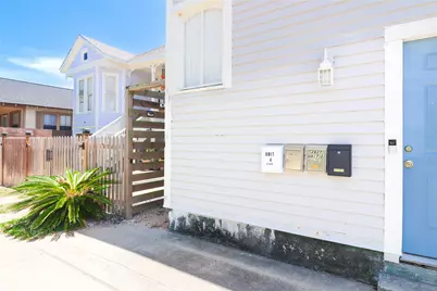 2627 Ave K #1, Galveston, TX 77550 - Photo 13